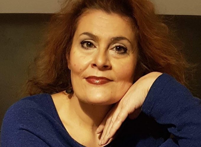 Τόνια Κυριφίδη: συνέντευξη στην Μαρία Τσακίρη για το vivlio-life