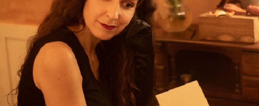 Ρένα Αθανασοπούλου: συνέντευξη στη Μαρία Τσακίρη