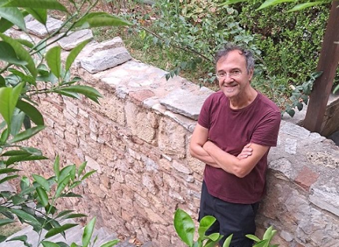 Μάρκος Δενδρινός: συνέντευξη στην Μαρία Τσακίρη
