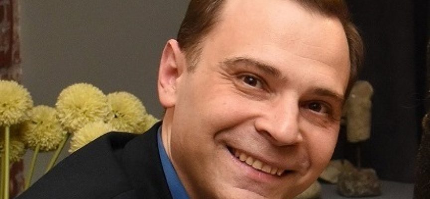 Κωνσταντίνος Μανίκας: συνέντευξη στη Μαρία Τσακίρη Κωνσταντίνος Μανίκας: συνέντευξη στη Μαρία Τσακίρη