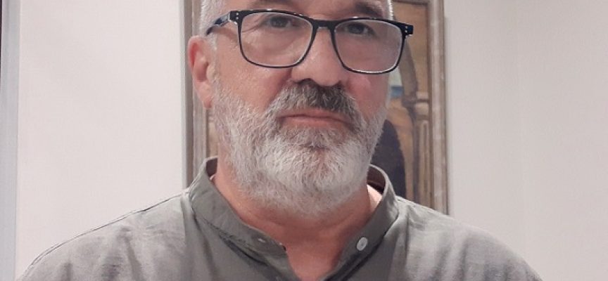Πάνος Χατζηελευθερίου: συνέντευξη στη Μαρία Τσακίρη Πάνος Χατζηελευθερίου: συνέντευξη στη Μαρία Τσακίρη