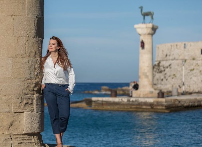 Βαλερί Αγγέλου: συνέντευξη στη Μαρία Τσακίρη
