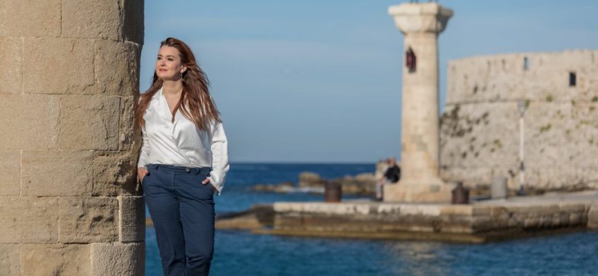 Βαλερί Αγγέλου: συνέντευξη στη Μαρία Τσακίρη Βαλερί Αγγέλου: συνέντευξη στη Μαρία Τσακίρη